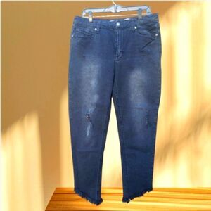 NEW- Women's blue Seven7 black jeans.